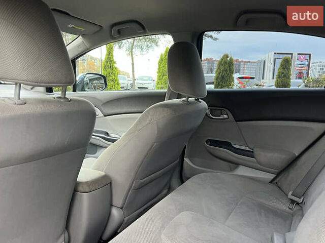 Синий Хонда Цивик, объемом двигателя 1.8 л и пробегом 219 тыс. км за 6800 $, фото 18 на Automoto.ua