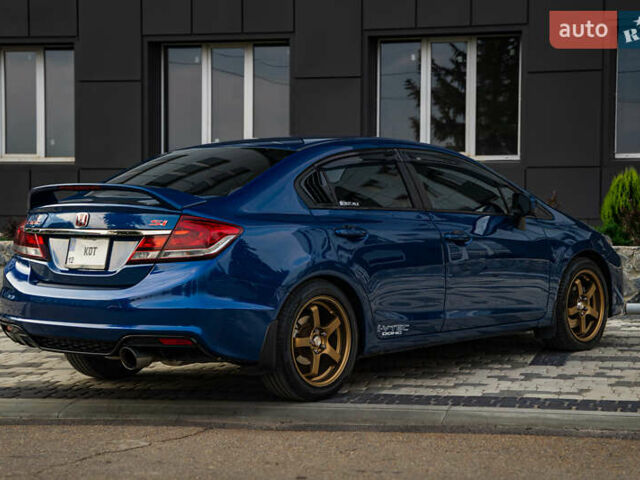 Синий Хонда Цивик, объемом двигателя 2.4 л и пробегом 160 тыс. км за 15500 $, фото 1 на Automoto.ua