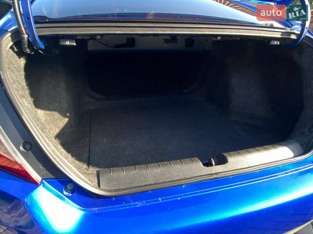 Синий Хонда Цивик, объемом двигателя 2 л и пробегом 167 тыс. км за 13000 $, фото 8 на Automoto.ua