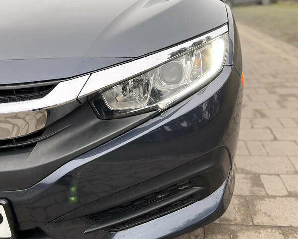 Синий Хонда Цивик, объемом двигателя 2 л и пробегом 150 тыс. км за 12600 $, фото 13 на Automoto.ua