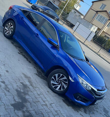 Синий Хонда Цивик, объемом двигателя 1.6 л и пробегом 175 тыс. км за 15000 $, фото 2 на Automoto.ua