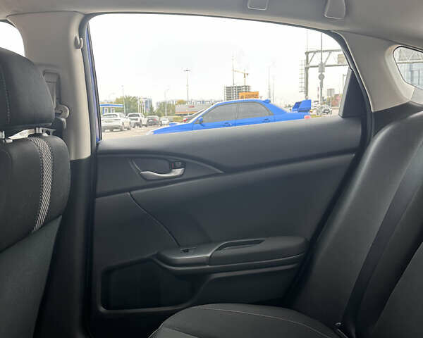 Синий Хонда Цивик, объемом двигателя 2 л и пробегом 64 тыс. км за 14500 $, фото 7 на Automoto.ua