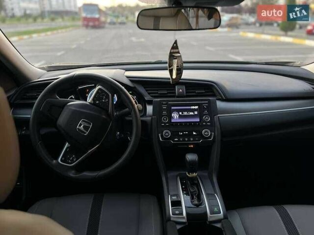 Синий Хонда Цивик, объемом двигателя 2 л и пробегом 63 тыс. км за 13000 $, фото 3 на Automoto.ua