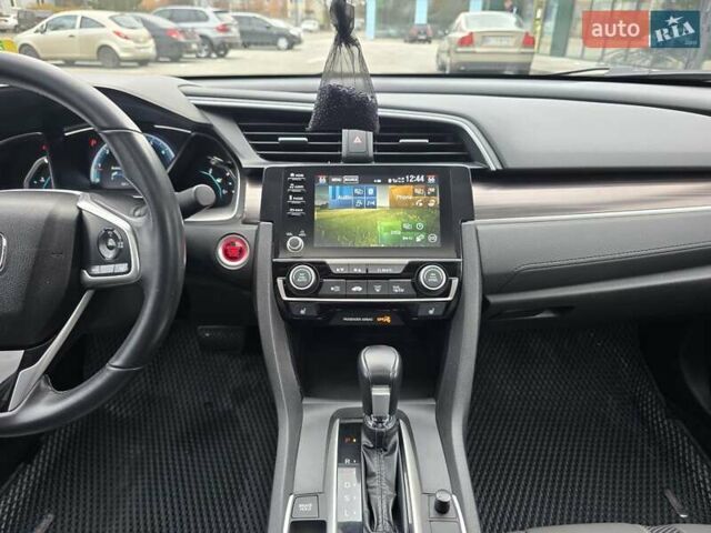 Синий Хонда Цивик, объемом двигателя 1.5 л и пробегом 39 тыс. км за 17300 $, фото 13 на Automoto.ua