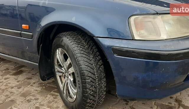 Синий Хонда Цивик, объемом двигателя 1.4 л и пробегом 318 тыс. км за 2000 $, фото 10 на Automoto.ua