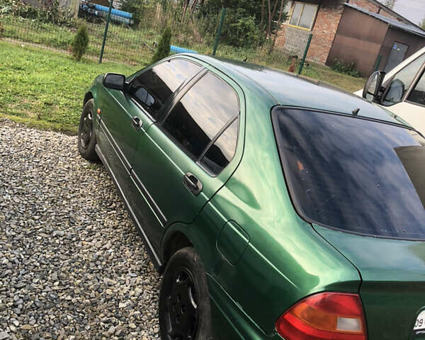 Зеленый Хонда Цивик, объемом двигателя 1.5 л и пробегом 400 тыс. км за 1850 $, фото 4 на Automoto.ua