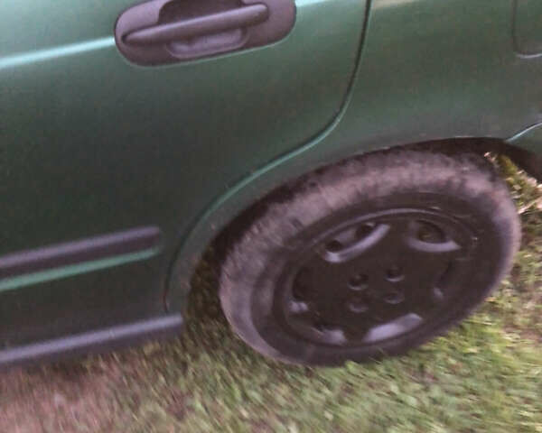 Зеленый Хонда Цивик, объемом двигателя 1.5 л и пробегом 400 тыс. км за 1850 $, фото 8 на Automoto.ua