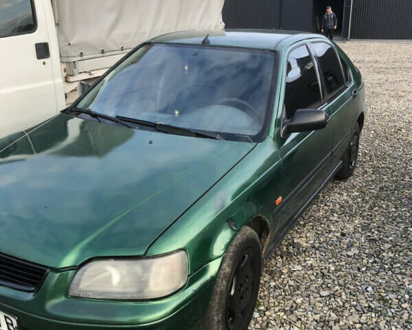 Зеленый Хонда Цивик, объемом двигателя 1.5 л и пробегом 400 тыс. км за 1850 $, фото 2 на Automoto.ua