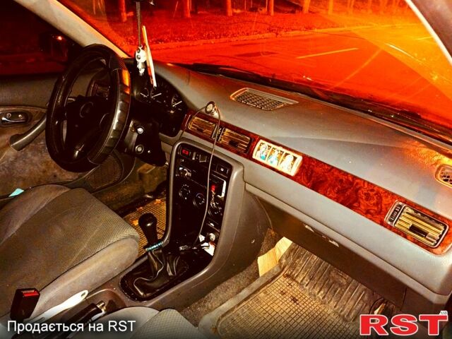 Зеленый Хонда Цивик, объемом двигателя 1.5 л и пробегом 332 тыс. км за 1800 $, фото 5 на Automoto.ua