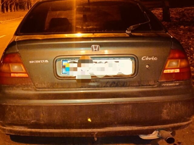 Зелений Хонда Сівік, об'ємом двигуна 0 л та пробігом 332 тис. км за 1800 $, фото 2 на Automoto.ua