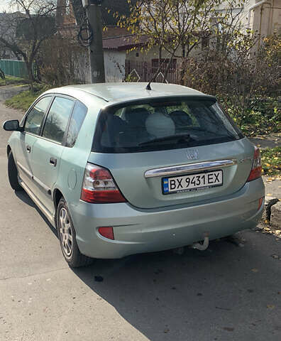 Зеленый Хонда Цивик, объемом двигателя 1.4 л и пробегом 180 тыс. км за 4100 $, фото 5 на Automoto.ua