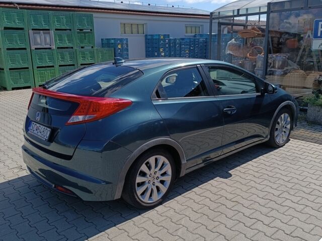 Зеленый Хонда Цивик, объемом двигателя 1.8 л и пробегом 305 тыс. км за 8400 $, фото 1 на Automoto.ua