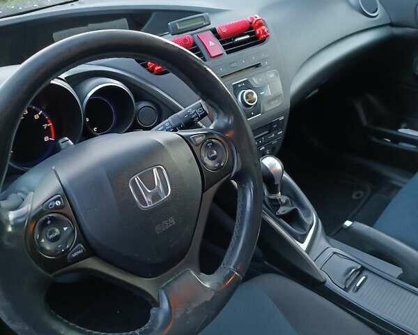 Зелений Хонда Сівік, об'ємом двигуна 1.8 л та пробігом 200 тис. км за 8300 $, фото 5 на Automoto.ua