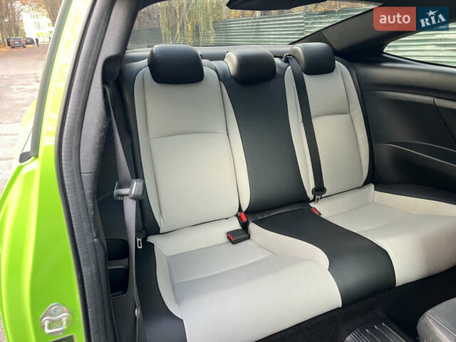 Зеленый Хонда Цивик, объемом двигателя 2 л и пробегом 128 тыс. км за 12000 $, фото 14 на Automoto.ua