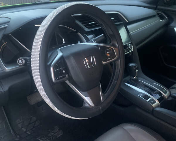 Зеленый Хонда Цивик, объемом двигателя 1.5 л и пробегом 100 тыс. км за 14000 $, фото 4 на Automoto.ua