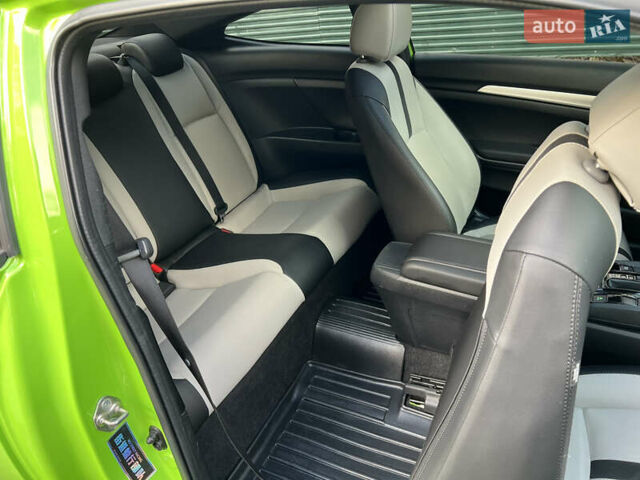 Зеленый Хонда Цивик, объемом двигателя 2 л и пробегом 128 тыс. км за 12000 $, фото 15 на Automoto.ua