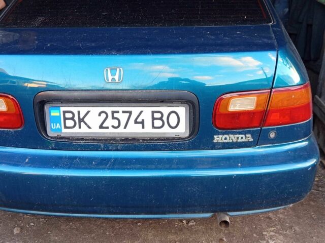 Зеленый Хонда Цивик, объемом двигателя 1.5 л и пробегом 4 тыс. км за 2000 $, фото 4 на Automoto.ua