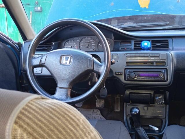 Зеленый Хонда Цивик, объемом двигателя 1.5 л и пробегом 4 тыс. км за 2000 $, фото 3 на Automoto.ua