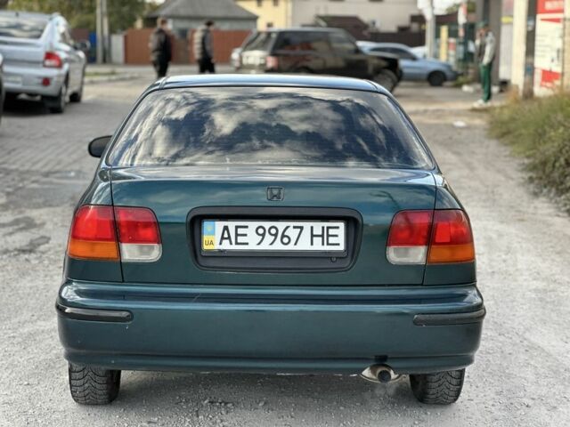 Зелений Хонда Сівік, об'ємом двигуна 1.4 л та пробігом 250 тис. км за 1800 $, фото 4 на Automoto.ua