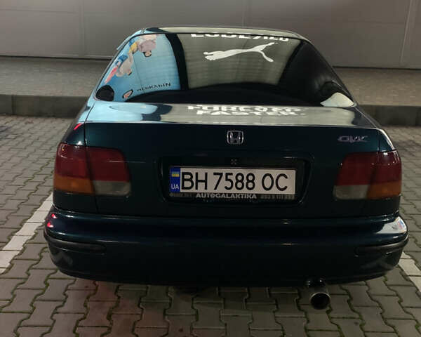 Зеленый Хонда Цивик, объемом двигателя 1.49 л и пробегом 330 тыс. км за 3000 $, фото 2 на Automoto.ua