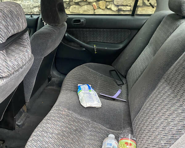 Зелений Хонда Сівік, об'ємом двигуна 1.4 л та пробігом 350 тис. км за 1400 $, фото 9 на Automoto.ua