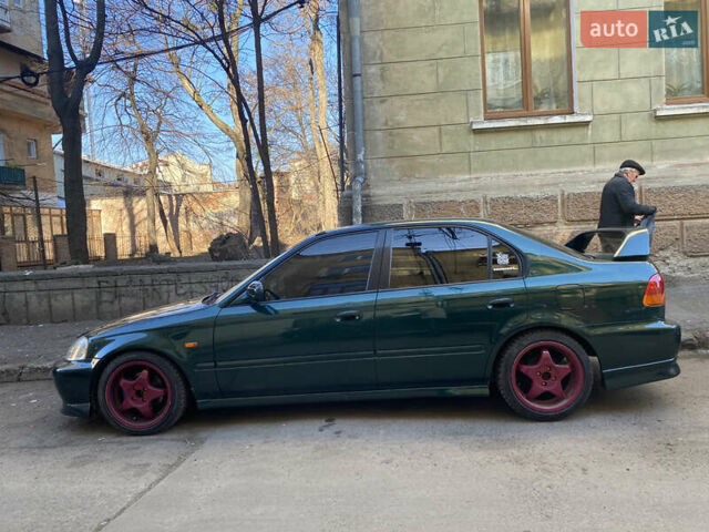 Зеленый Хонда Цивик, объемом двигателя 1.4 л и пробегом 249 тыс. км за 4150 $, фото 4 на Automoto.ua