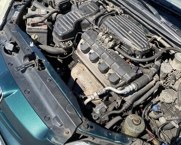 Зеленый Хонда Цивик, объемом двигателя 1.7 л и пробегом 316 тыс. км за 3600 $, фото 1 на Automoto.ua