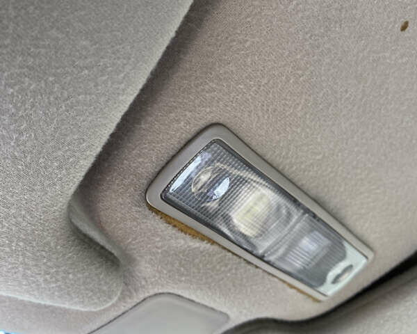 Зеленый Хонда Цивик, объемом двигателя 1.7 л и пробегом 316 тыс. км за 3600 $, фото 5 на Automoto.ua