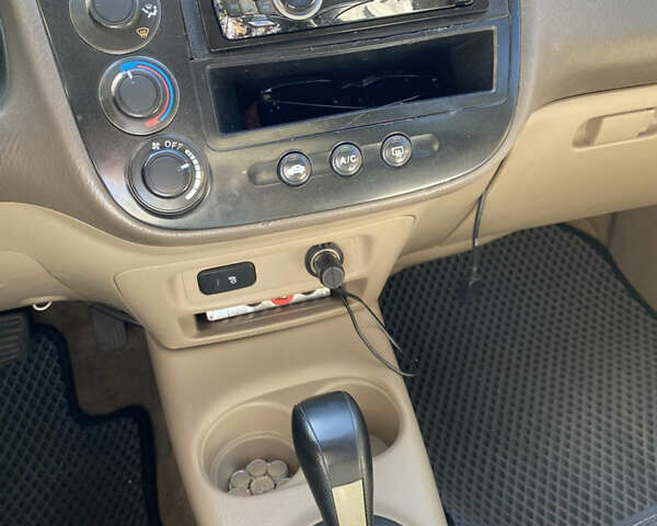 Зеленый Хонда Цивик, объемом двигателя 1.7 л и пробегом 316 тыс. км за 3600 $, фото 6 на Automoto.ua