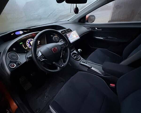 Оранжевый Хонда Цивик, объемом двигателя 1.8 л и пробегом 296 тыс. км за 5800 $, фото 60 на Automoto.ua