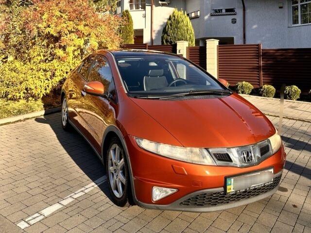 Помаранчевий Хонда Сівік, об'ємом двигуна 1.8 л та пробігом 150 тис. км за 7200 $, фото 1 на Automoto.ua