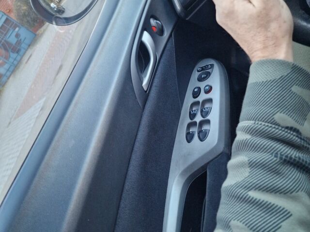 Помаранчевий Хонда Сівік, об'ємом двигуна 1.8 л та пробігом 150 тис. км за 7200 $, фото 7 на Automoto.ua