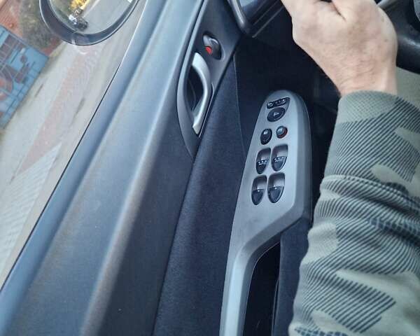 Оранжевый Хонда Цивик, объемом двигателя 1.8 л и пробегом 150 тыс. км за 7200 $, фото 7 на Automoto.ua