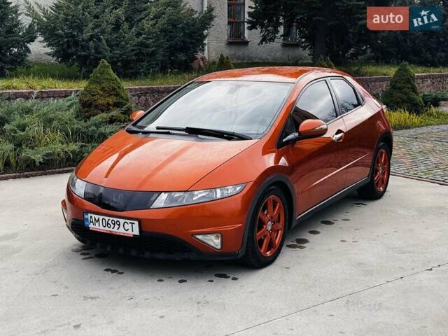 Помаранчевий Хонда Сівік, об'ємом двигуна 1.8 л та пробігом 225 тис. км за 5499 $, фото 1 на Automoto.ua