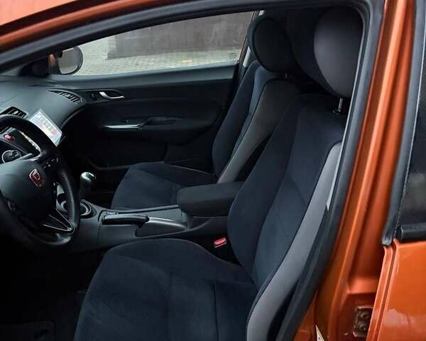 Оранжевый Хонда Цивик, объемом двигателя 1.8 л и пробегом 296 тыс. км за 5800 $, фото 45 на Automoto.ua