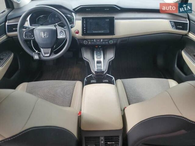 Белый Хонда Клерити, объемом двигателя 0 л и пробегом 136 тыс. км за 3000 $, фото 7 на Automoto.ua