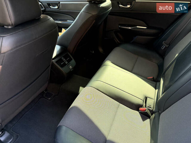 Белый Хонда Клерити, объемом двигателя 1.5 л и пробегом 77 тыс. км за 17499 $, фото 9 на Automoto.ua