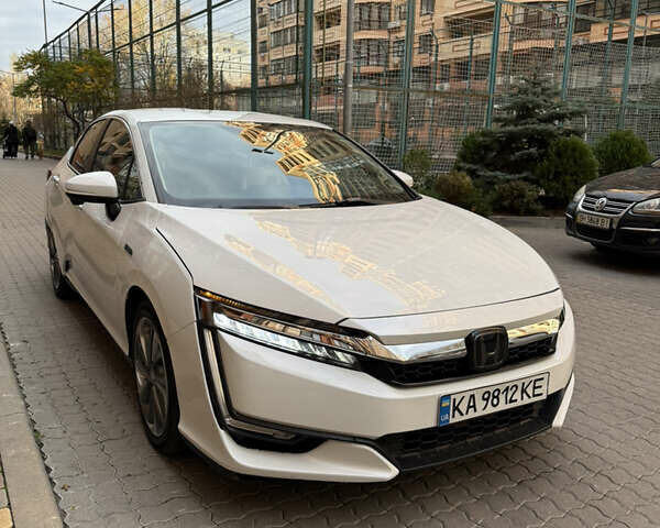 Белый Хонда Клерити, объемом двигателя 1.5 л и пробегом 92 тыс. км за 18200 $, фото 5 на Automoto.ua