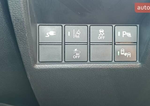 Білий Хонда Клериті, об'ємом двигуна 1.5 л та пробігом 110 тис. км за 20000 $, фото 25 на Automoto.ua