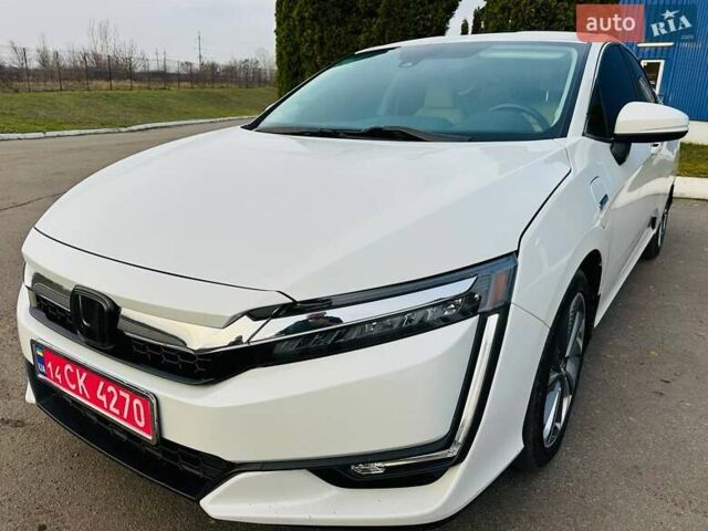 Белый Хонда Клерити, объемом двигателя 0 л и пробегом 204 тыс. км за 16200 $, фото 1 на Automoto.ua