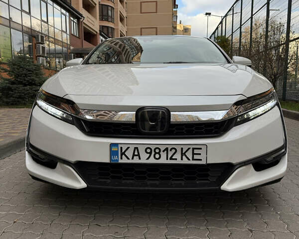 Белый Хонда Клерити, объемом двигателя 1.5 л и пробегом 92 тыс. км за 18200 $, фото 14 на Automoto.ua