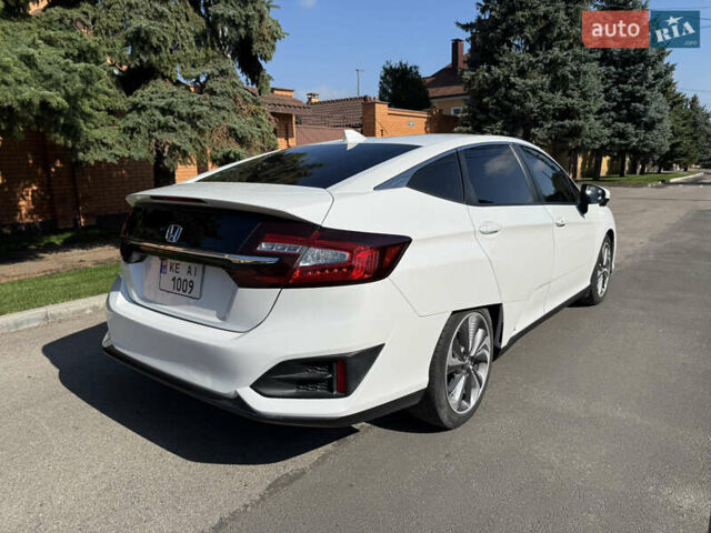 Белый Хонда Клерити, объемом двигателя 1.5 л и пробегом 77 тыс. км за 17499 $, фото 8 на Automoto.ua