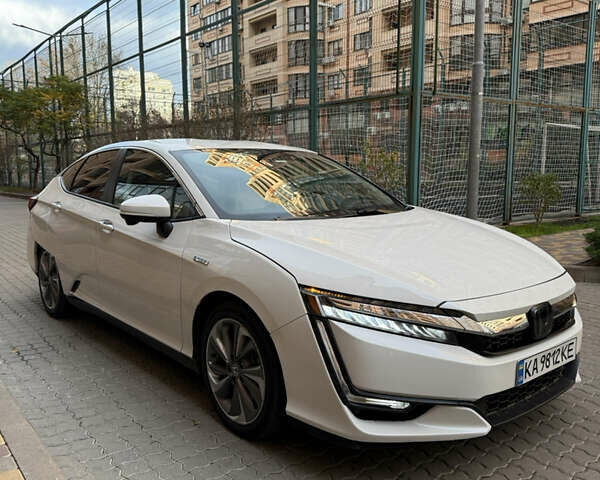 Белый Хонда Клерити, объемом двигателя 1.5 л и пробегом 92 тыс. км за 18200 $, фото 10 на Automoto.ua