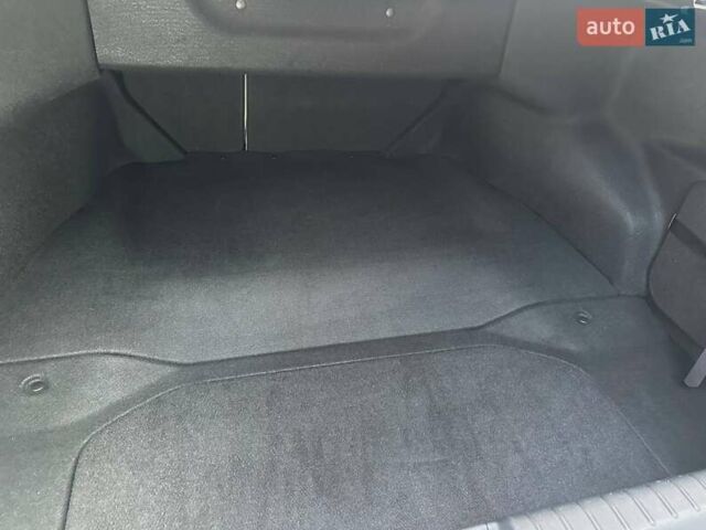 Белый Хонда Клерити, объемом двигателя 0 л и пробегом 204 тыс. км за 16200 $, фото 24 на Automoto.ua