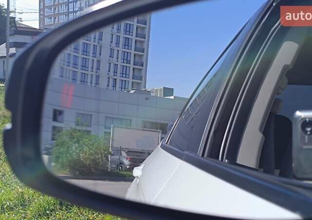 Білий Хонда Клериті, об'ємом двигуна 1.5 л та пробігом 110 тис. км за 20000 $, фото 26 на Automoto.ua