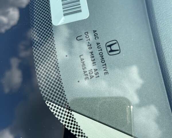 Белый Хонда Клерити, объемом двигателя 1.5 л и пробегом 19 тыс. км за 22500 $, фото 10 на Automoto.ua