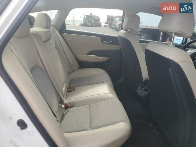 Белый Хонда Клерити, объемом двигателя 0 л и пробегом 136 тыс. км за 3000 $, фото 9 на Automoto.ua