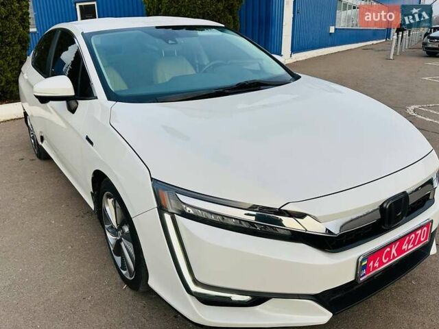 Белый Хонда Клерити, объемом двигателя 0 л и пробегом 204 тыс. км за 16200 $, фото 2 на Automoto.ua