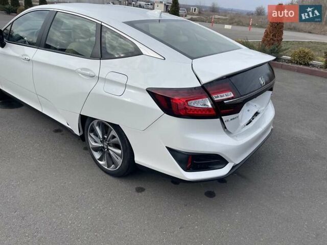 Белый Хонда Клерити, объемом двигателя 0 л и пробегом 104 тыс. км за 9800 $, фото 12 на Automoto.ua