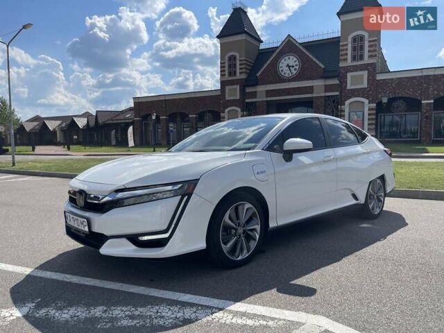 Белый Хонда Клерити, объемом двигателя 1.5 л и пробегом 19 тыс. км за 22500 $, фото 4 на Automoto.ua